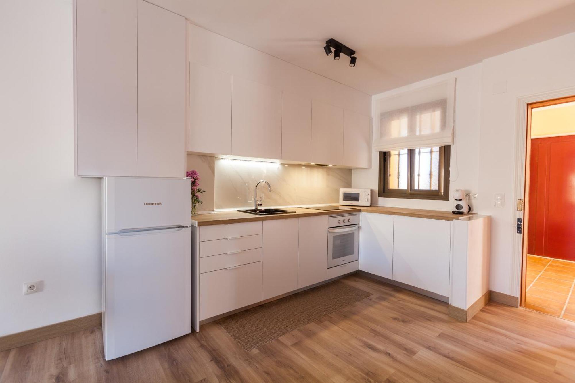 Apartamento Con Terraza Y Piscina